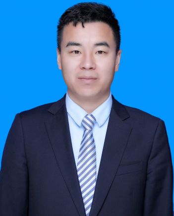 王學東 財務總監